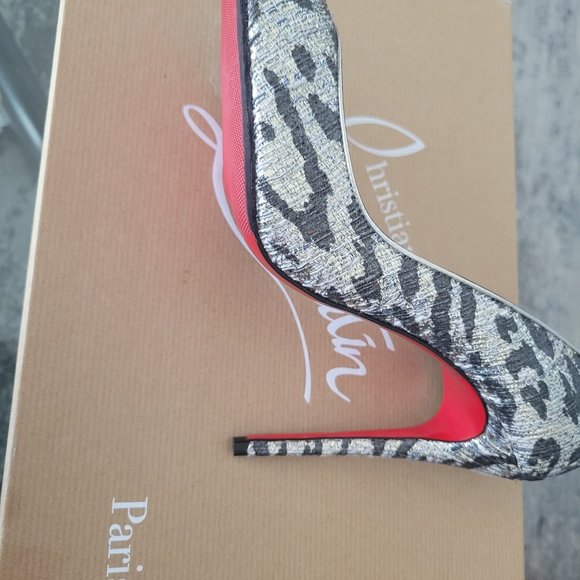 Iriza Loubs - Picture 3 of 4